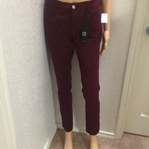 Numero Mid-Rise Curvy-Fit Skinny Jeans